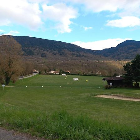 Residence Du Parc Saint-Martin-dʼUriage Kültér fotó